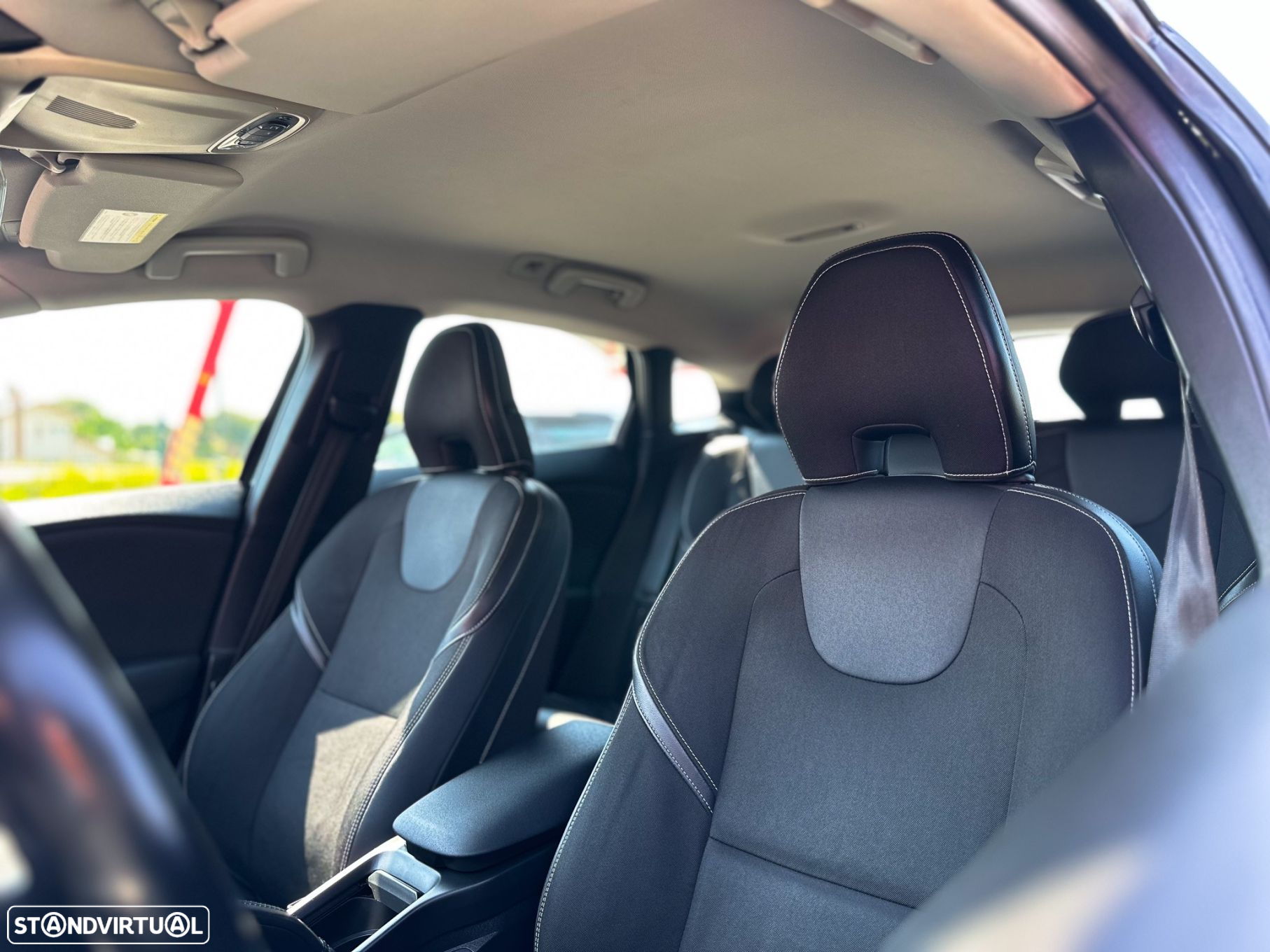 Volvo V40 1.6 D2 Momentum - 13