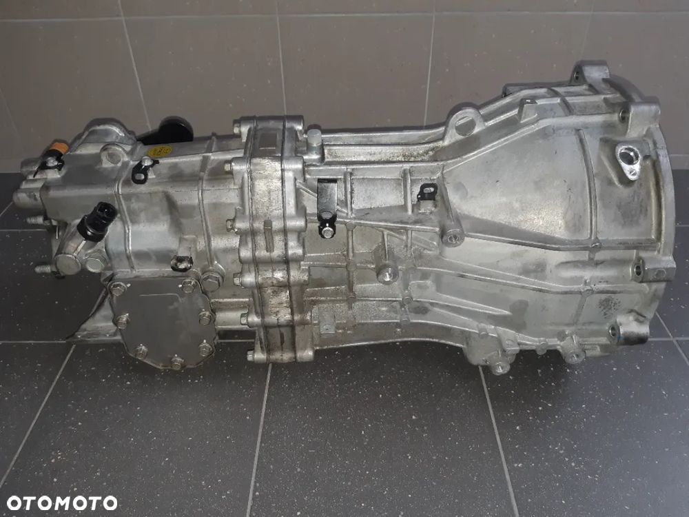 Skrzynia Biegów HYUNDAI H350 2.5 43000-59001 T45S6 - 1