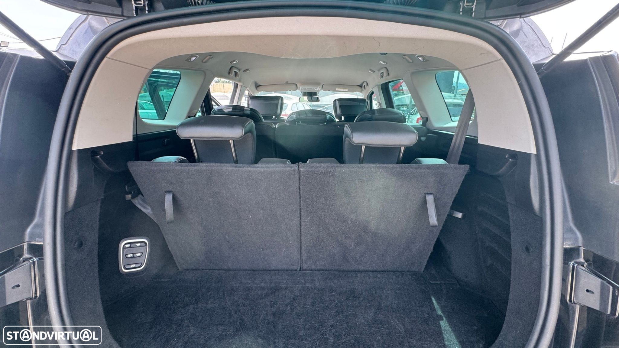 Renault Grand Scénic 1.5 dCi Bose Edition EDC SS - 32