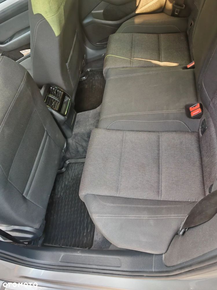 Volkswagen Passat 2.0 TDI SCR (BlueMotion Technology) DSG Comfortline - 6