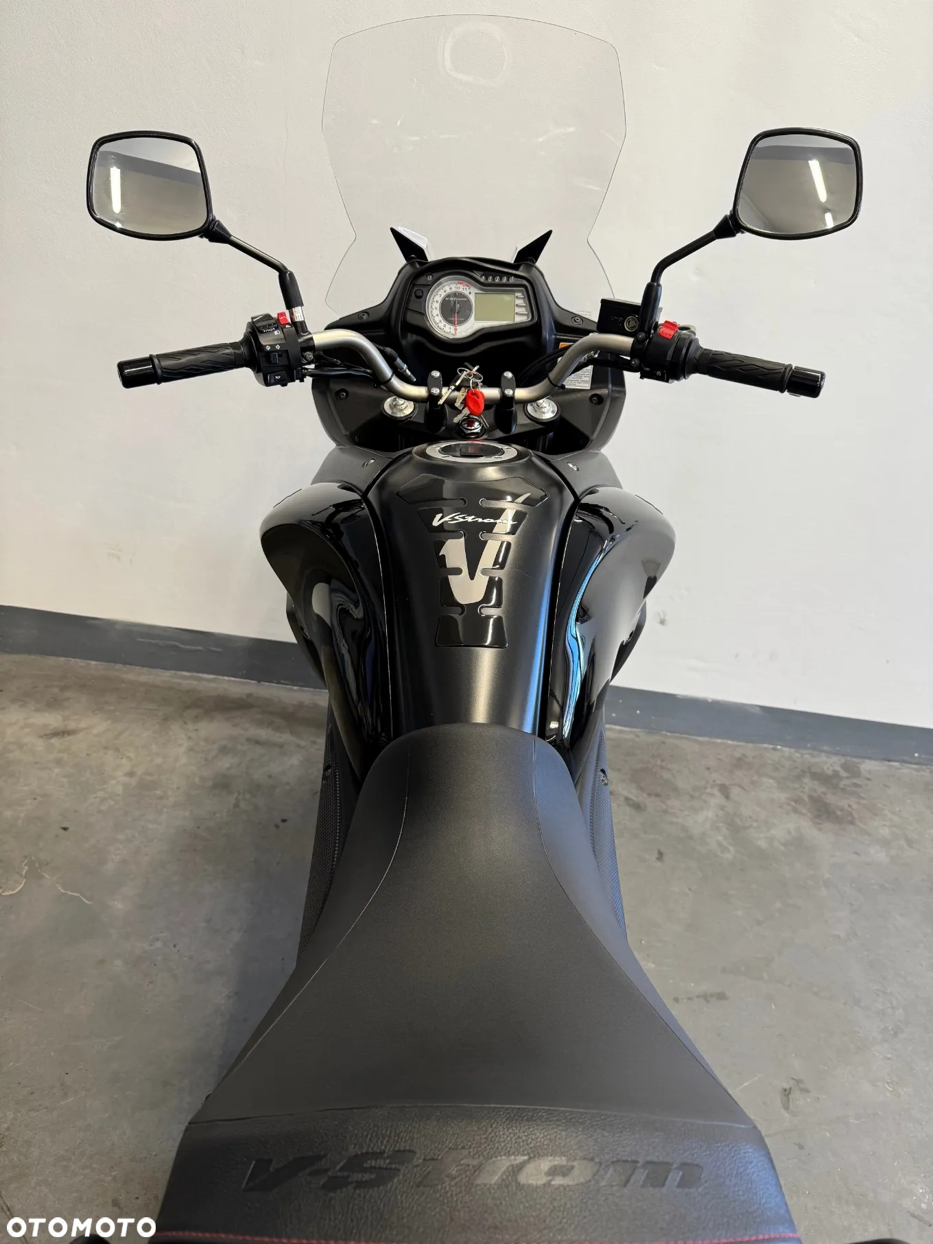 Suzuki V-STROM - 38