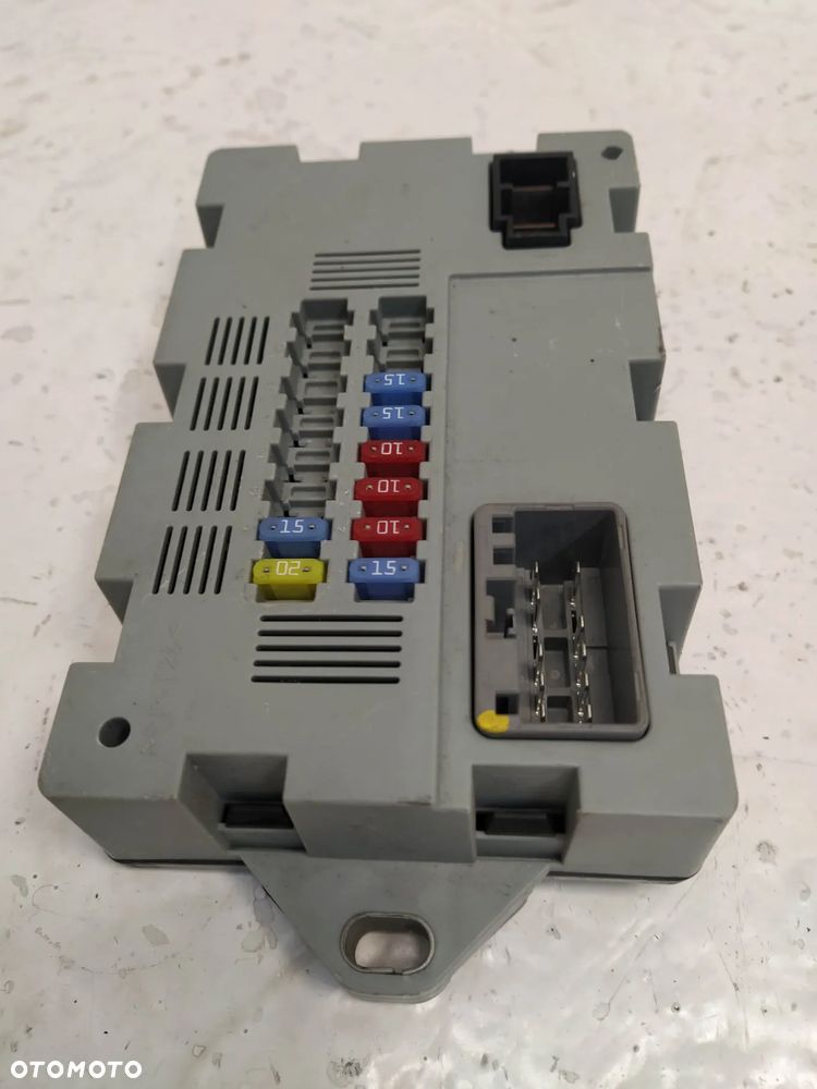 JAGUAR F-PACE X761 XJ X351 F-TYPE X152 XE X760 XF X250 I-PACE X590 RANGE ROVER EVOQUE SKRZYNKA BEZPIECZNIKÓW BEZPIECZNIKI ORYGINAŁ - 6