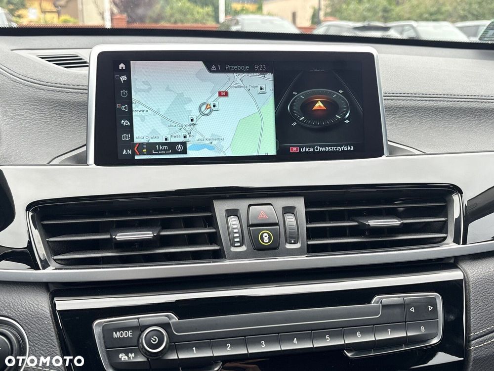 BMW X1 sDrive18i Sport Line - 22