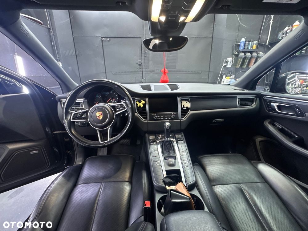 Porsche Macan - 13