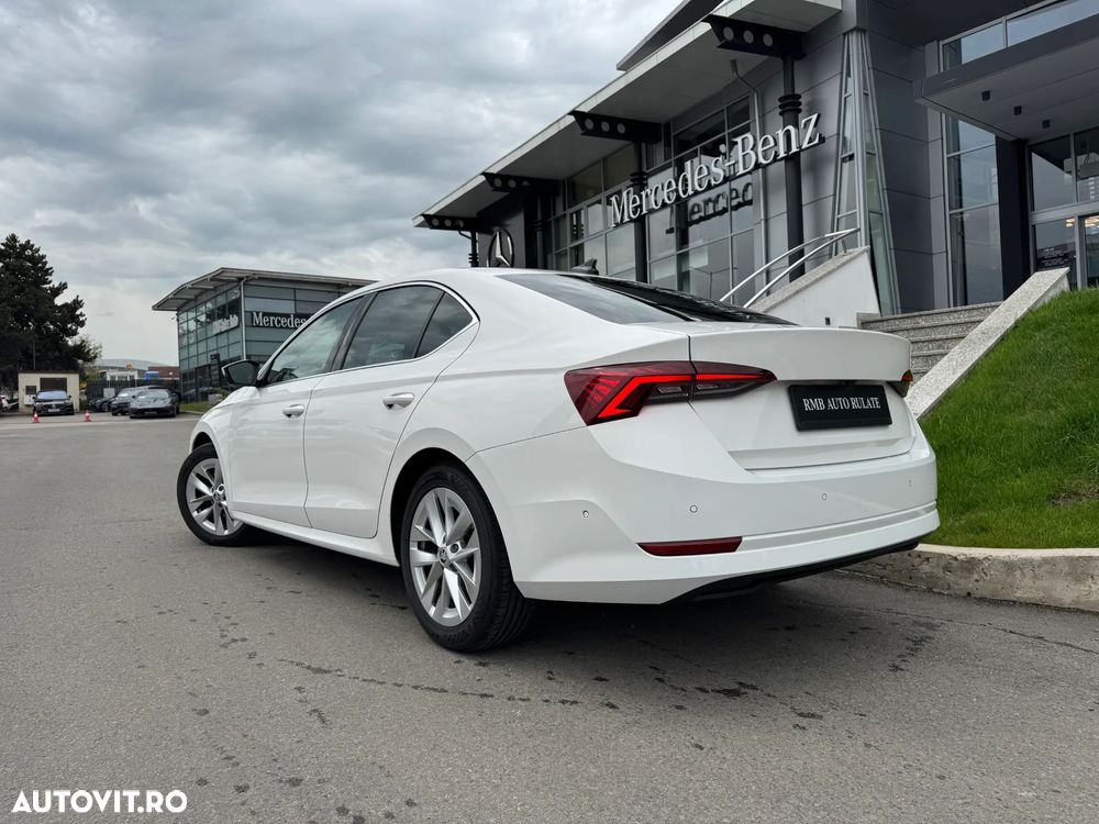 Skoda Octavia 2.0 TDI STYLE DSG - 5