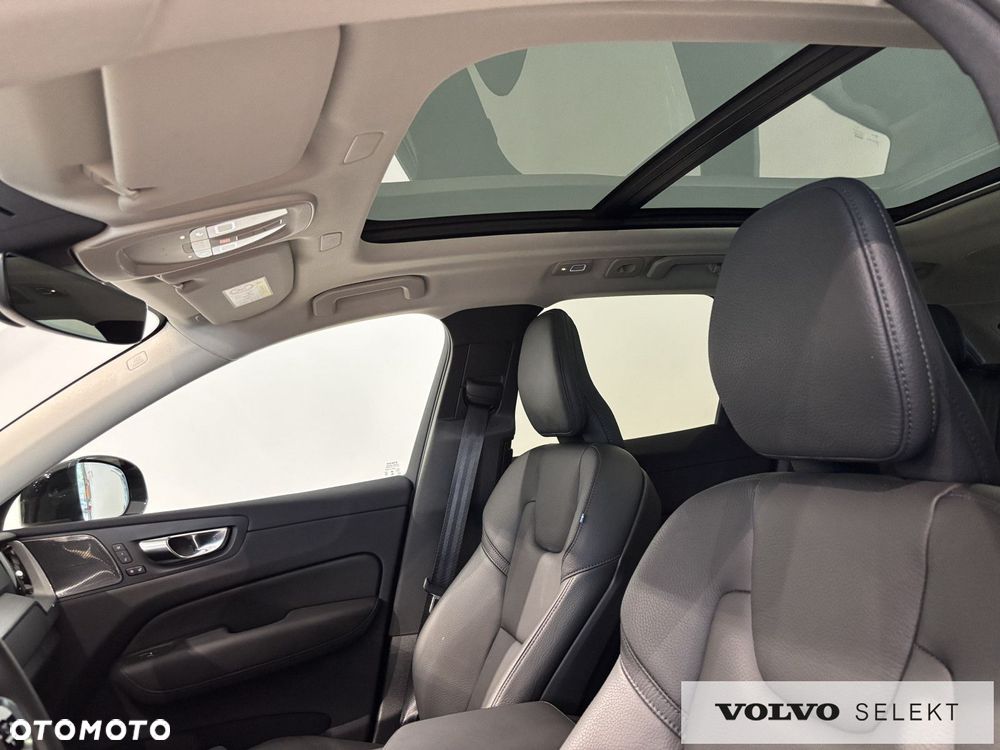 Volvo XC 60 - 22