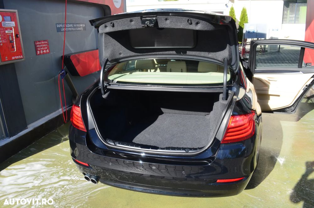 BMW Seria 5 520d xDrive - 8