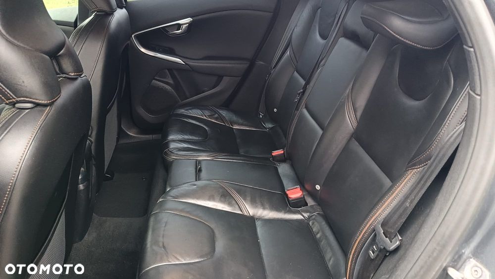 Volvo V40 ver-d2-r--design - 8