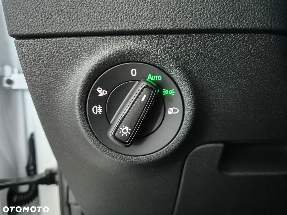 Skoda Karoq 1.5 TSI ACT Sportline DSG - 25