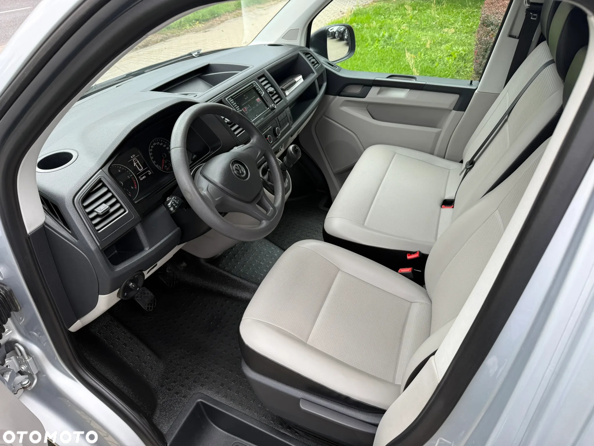 Volkswagen TRANSPORTER 2,0 TDI 102KM L2 DŁUGI NAWIGACJA / KLIMATYZACJA - 28