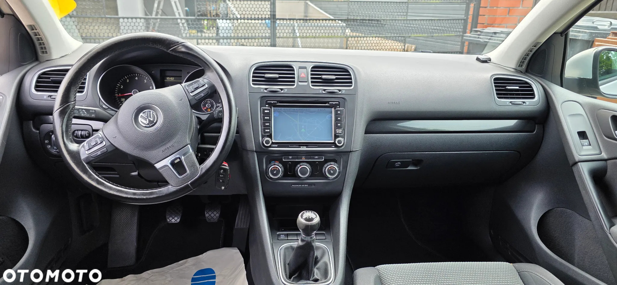Volkswagen Golf 1.6 Comfortline - 10