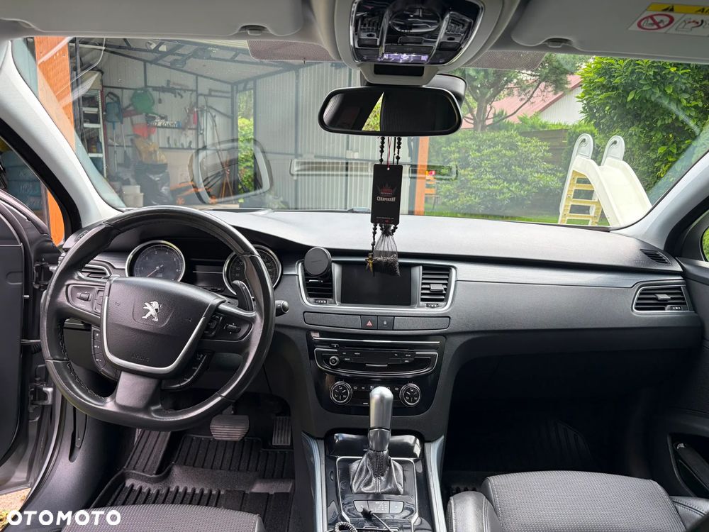 Peugeot 508 1.6 e-THP Allure S&S - 12