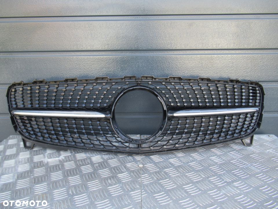 GRILL GRIL ATRAPA MERCEDES A-KLASA W176 AMG LIFT 2015- - 2