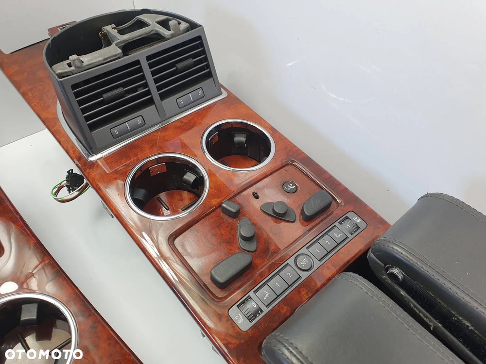 LG9R Volkswagen Phaeton 6.0 W12 2003 sedan nie long Środek Dekory komplet - 3