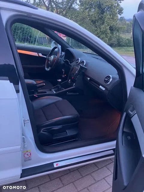 Audi A3 2.0 TDI DPF quattro S line Sportpaket - 16