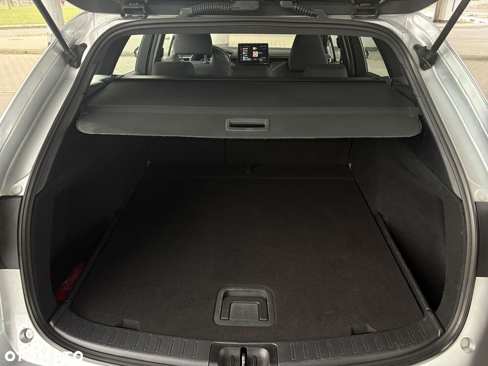 Toyota Corolla 1.8 Hybrid Comfort - 29