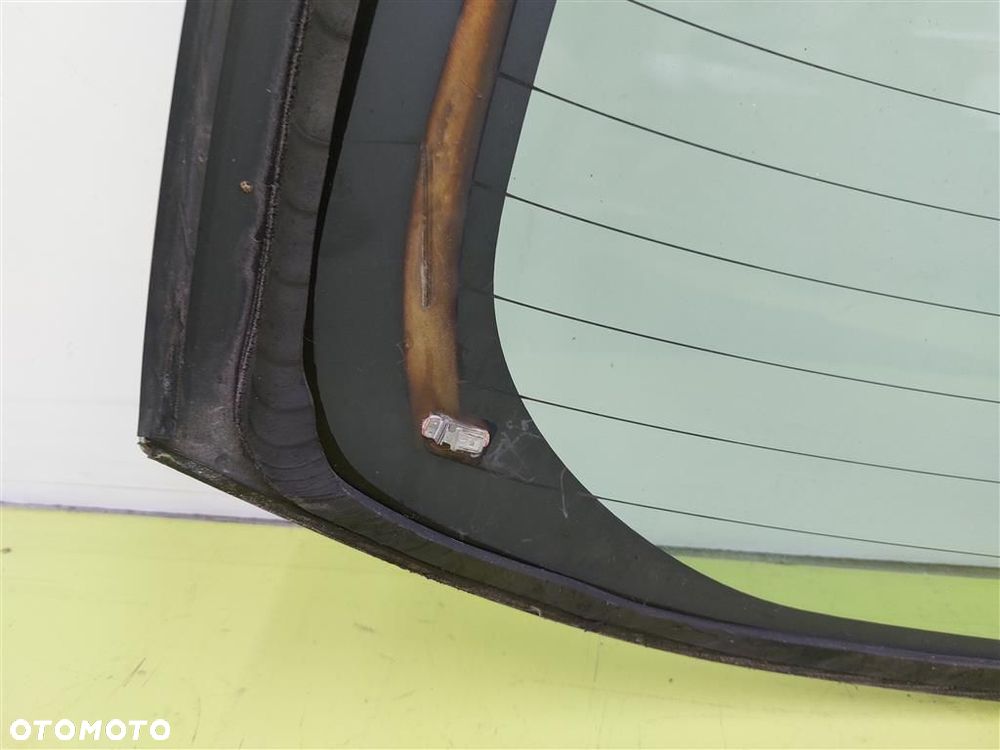 Szyba tylna tył PILKINGTON TOYOTA AURIS I 2006-2012 GRZANA ORYGINAŁ - 3