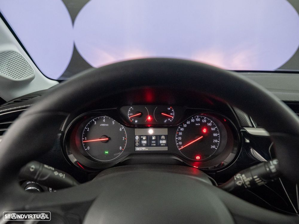 Opel Corsa 1.2 Edition — fotografia 14