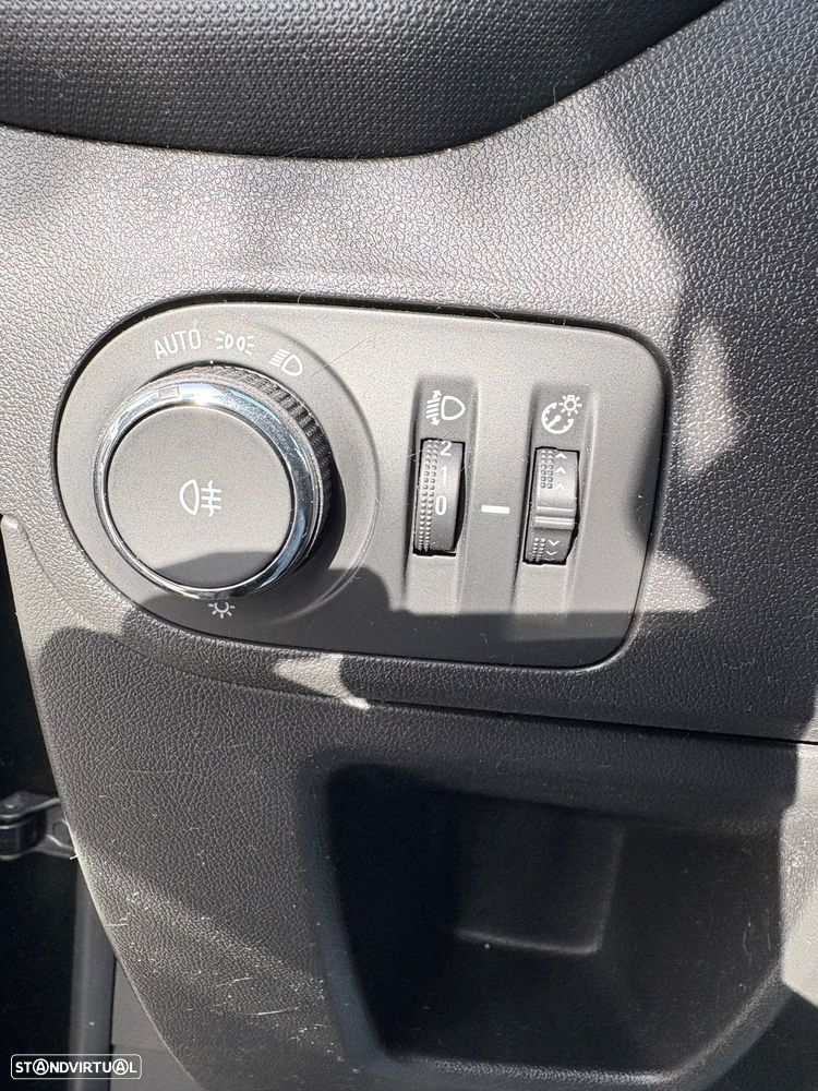 Opel Crossland X - 4
