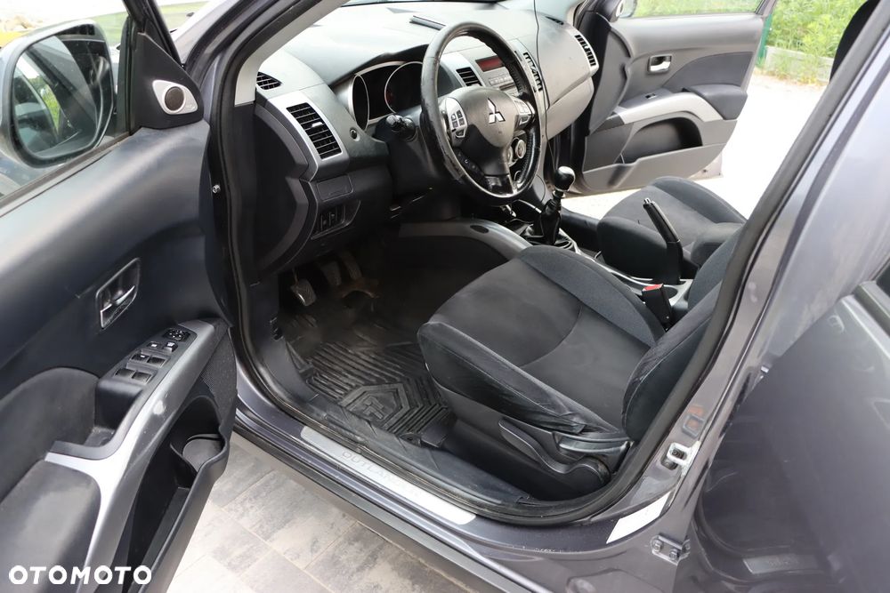 Mitsubishi Outlander 2.0 DID Instyle - 10