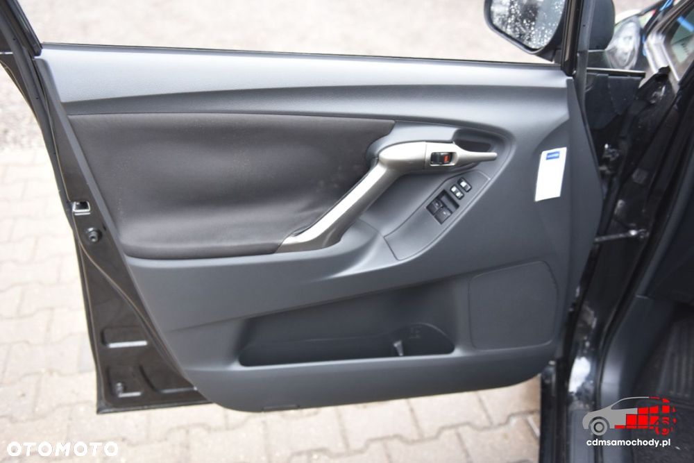 Toyota Verso 1.6 5-Sitzer Comfort - 12