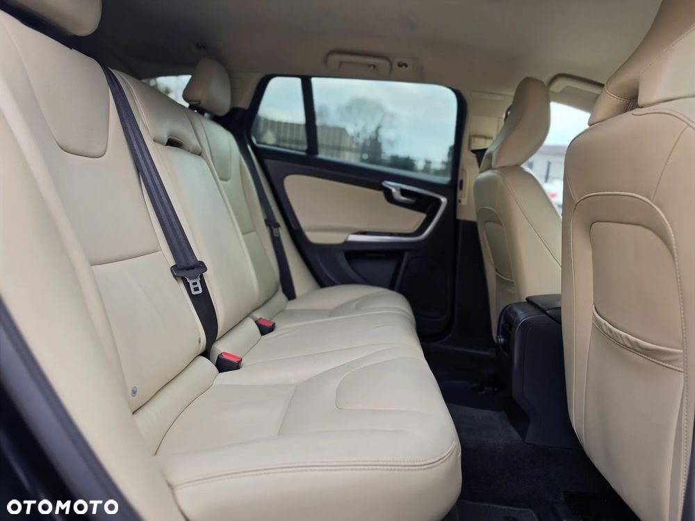 Volvo V60 - 19