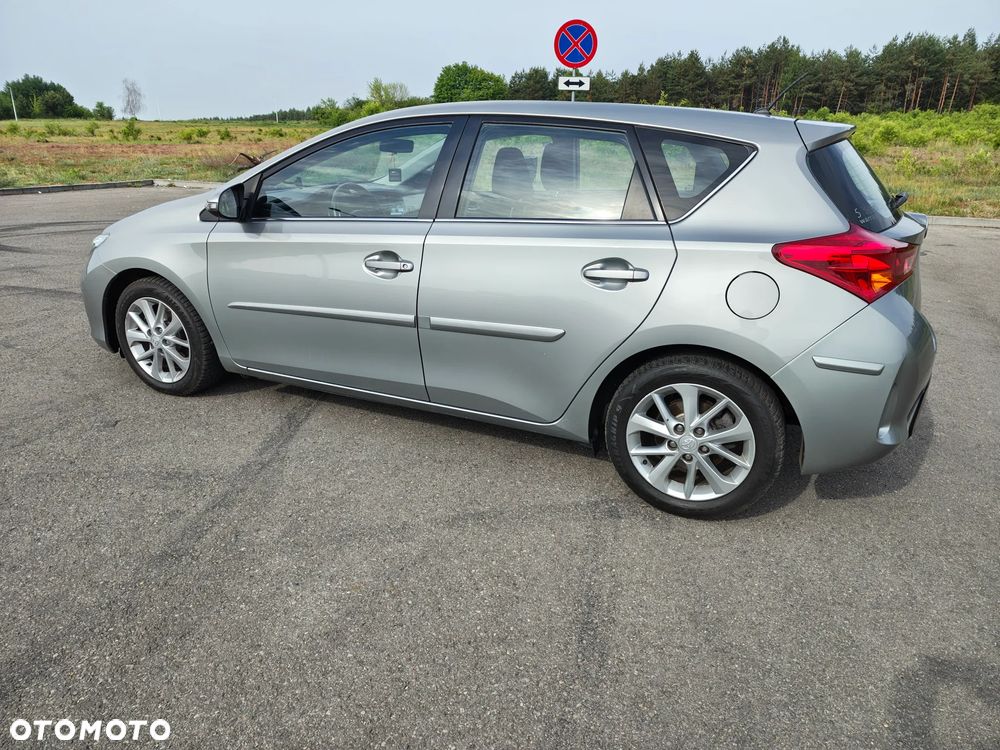 Toyota Auris 1.33 Dual-VVT-i Edition - 5