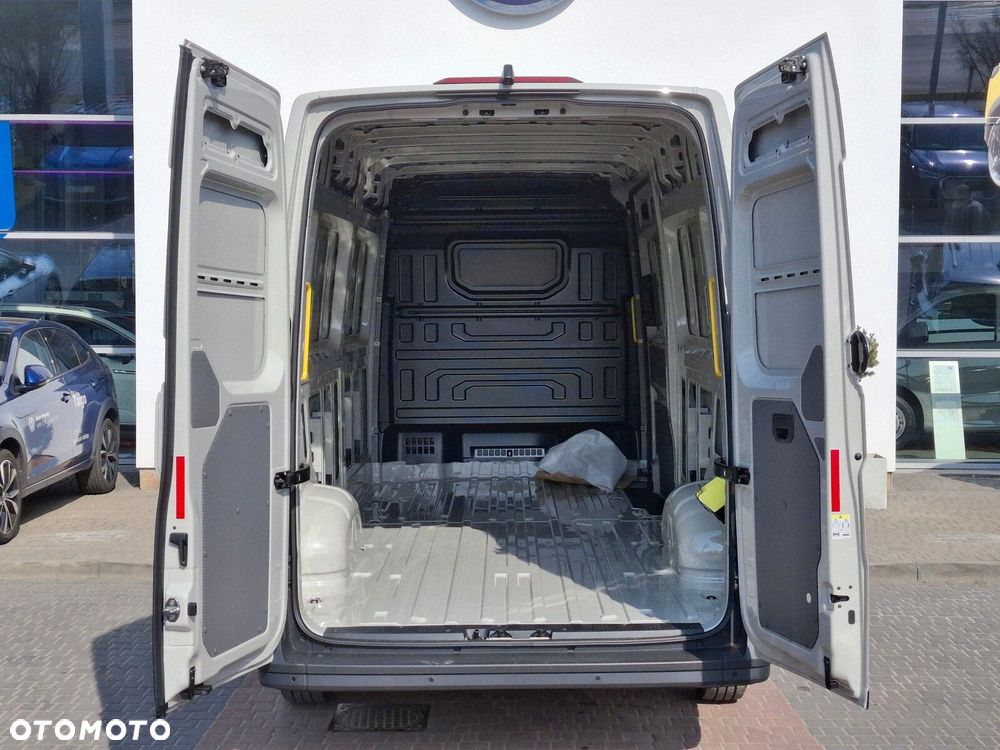 Volkswagen Crafter - 9