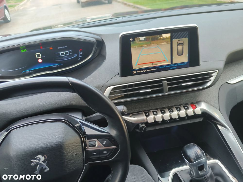 Peugeot 3008 1.2 PureTech Allure S&S - 10