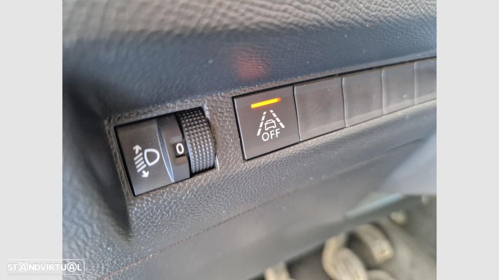 Peugeot 2008 1.2 PureTech Allure - 12