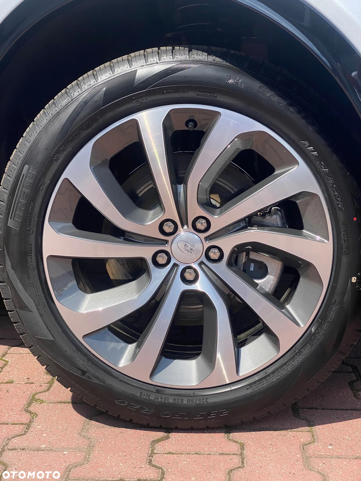 Land Rover Discovery Sport 2.0 D200 mHEV R-Dynamic SE - 5