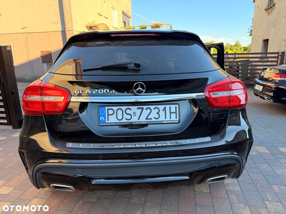 Mercedes-Benz GLA 200 (CDI) d 7G-DCT AMG Line - 19