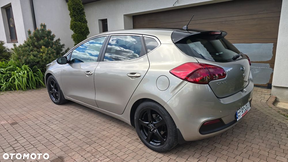 Kia Ceed - 5
