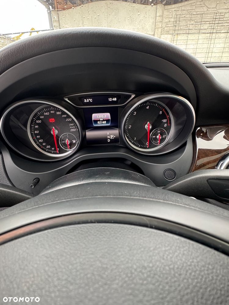 Mercedes-Benz GLA 220 d 4-Matic - 3