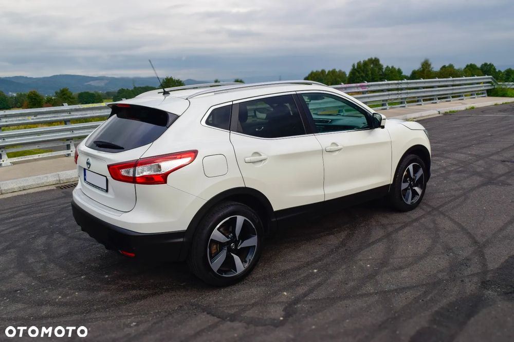 Nissan Qashqai 1.2 DIG-T N-Connecta - 10