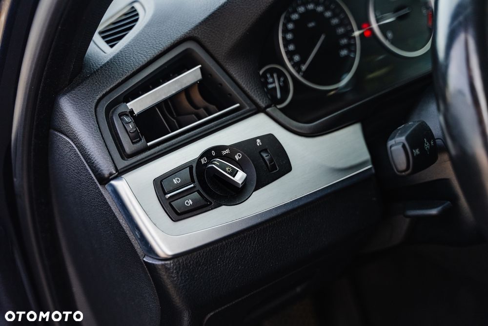 BMW Seria 5 535d Touring - 31