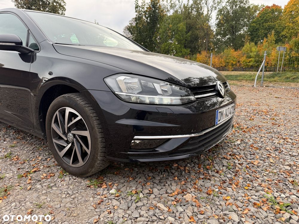 Volkswagen Golf - 11