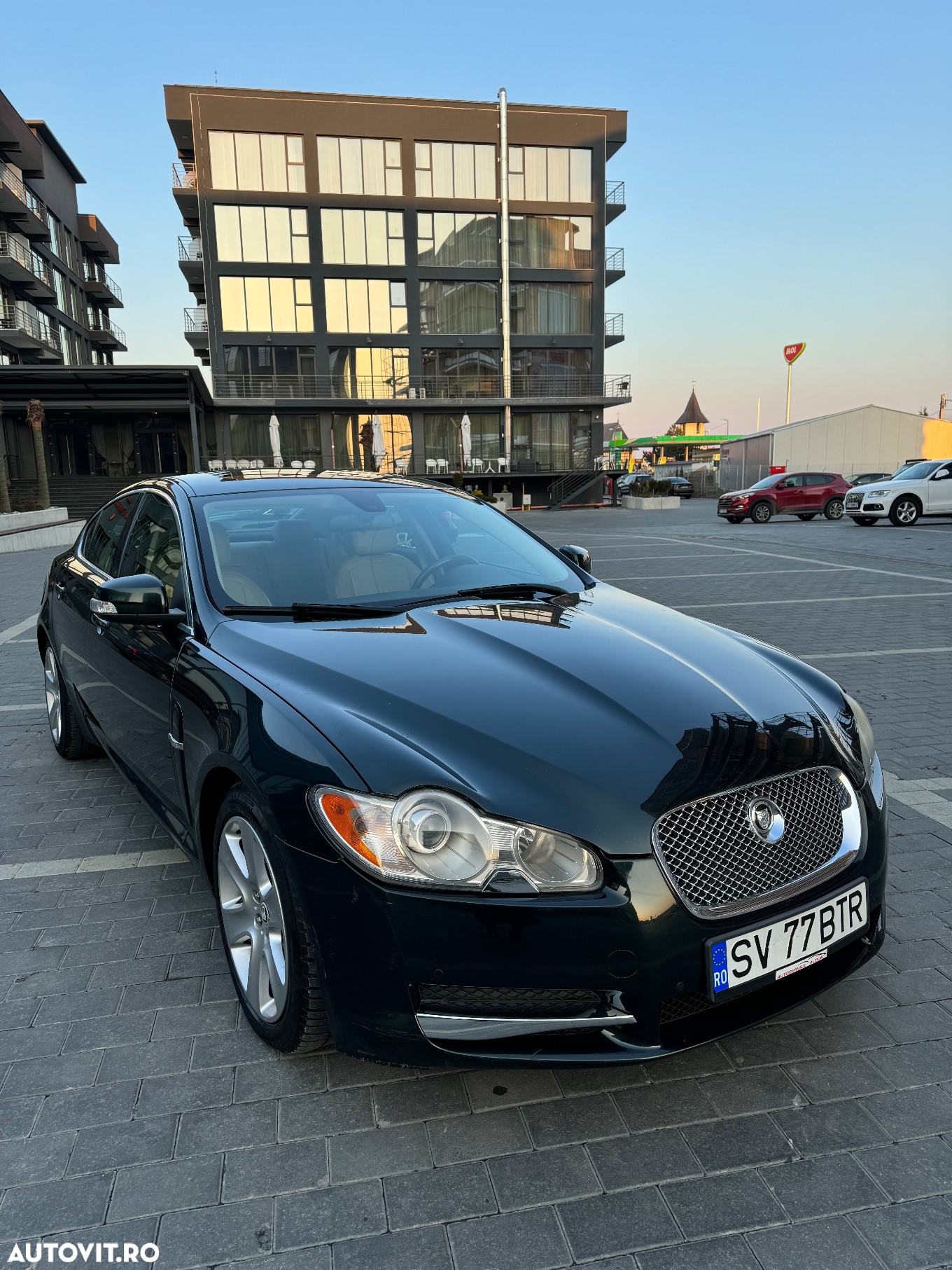 Jaguar XF 2.7 V6 Diesel Premium Luxury - 2