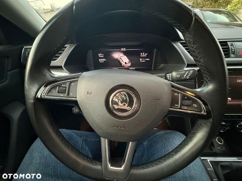 Skoda Superb 2.0 TDI Style - 9