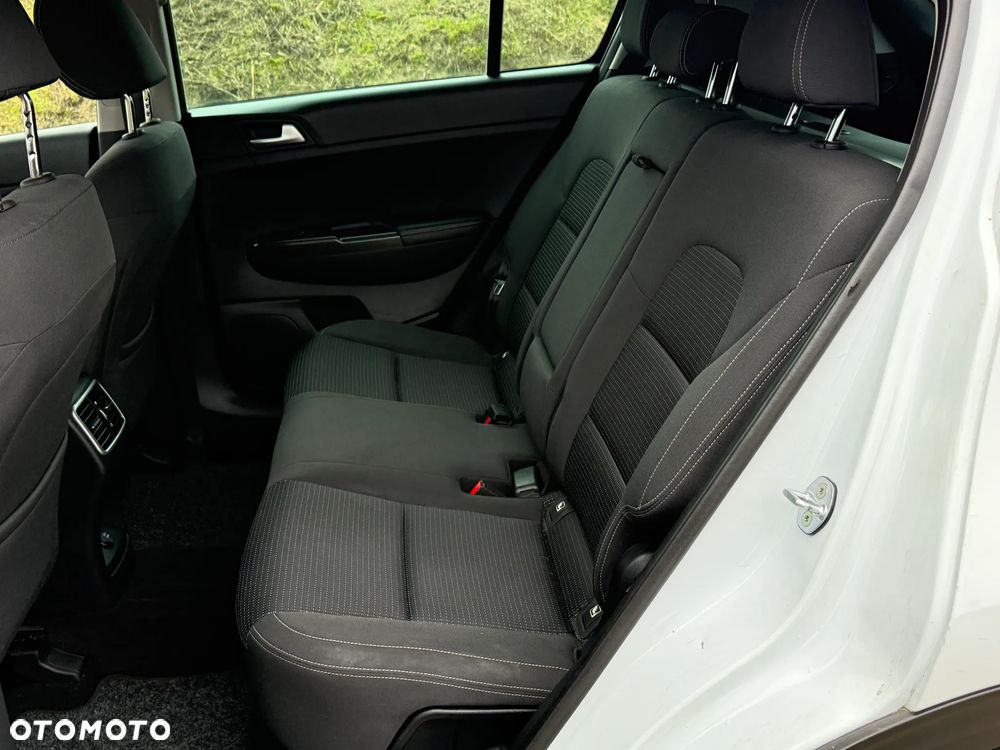 Kia Sportage 1.7 CRDI 2WD ISG Dream-Team Edition - 10