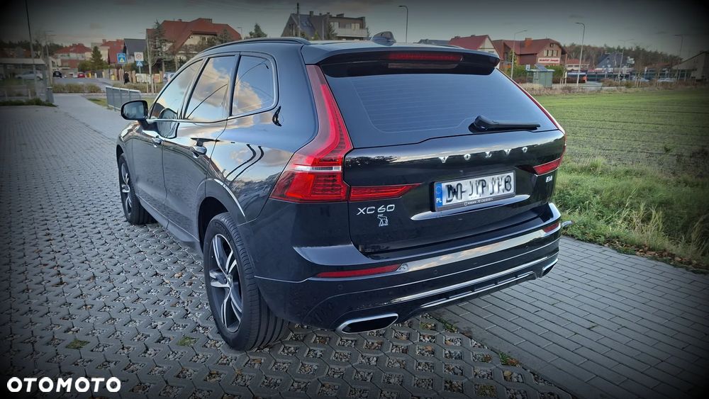 Volvo XC 60 T4 R-Design - 6