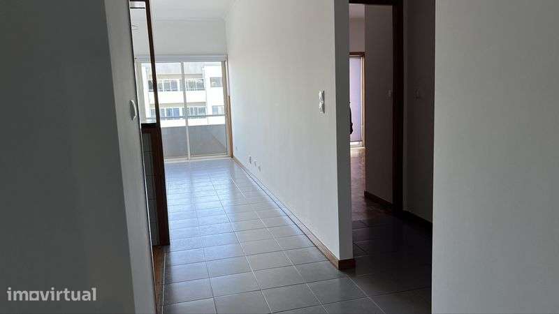 Arrenda-se ApartamentoT1+1 em Braga - Grande imagem: 2/10