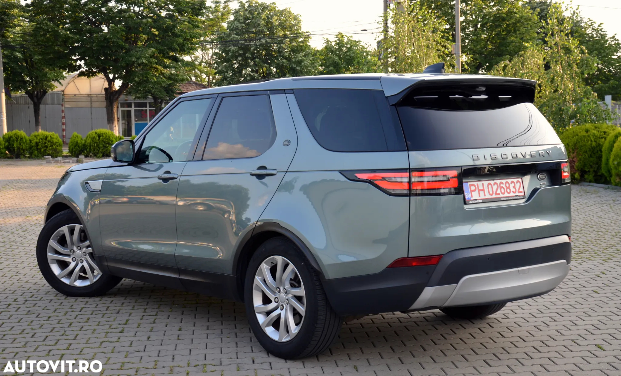 Land Rover Discovery 2.0 L SD4 Ingenium HSE Luxury - 2