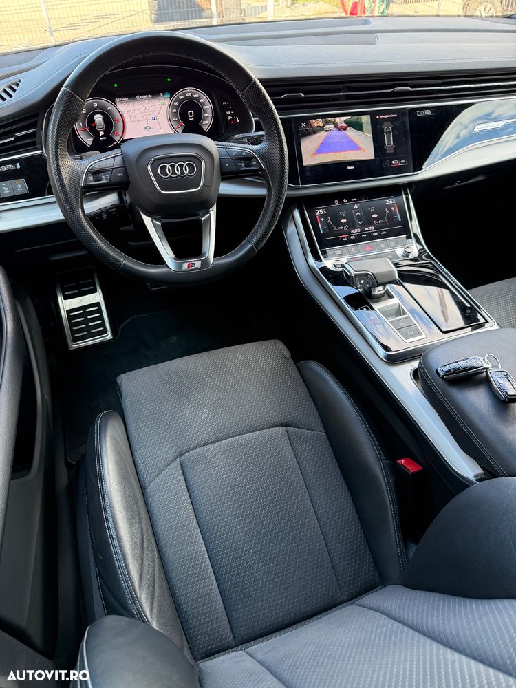 Audi Q8 - 8
