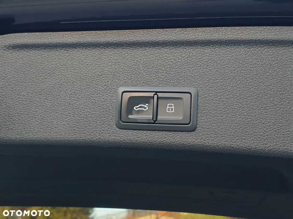 Audi A4 Avant 2.0 TDI S tronic quattro sport - 12