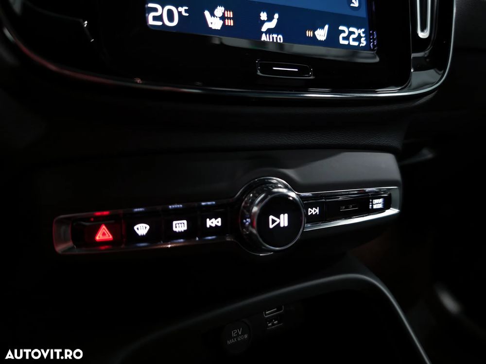 Volvo XC 40 T4 Recharge DKG Plus Dark - 23