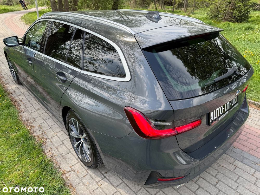 BMW Seria 3 320d Edition Luxury Line Purity - 36