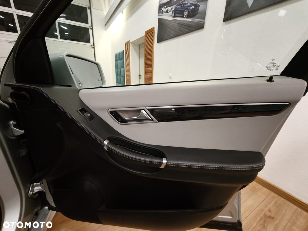 Mercedes-Benz Klasa R 2010