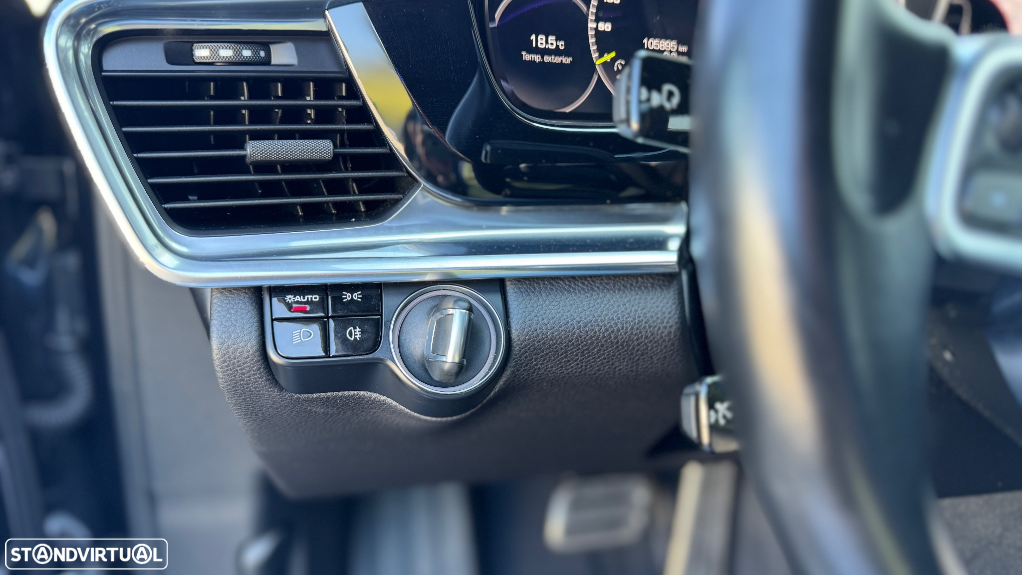 Porsche Panamera 4 E-Hybrid - 48