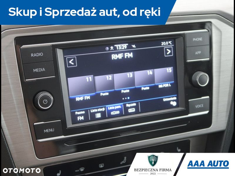 Volkswagen Passat - 14